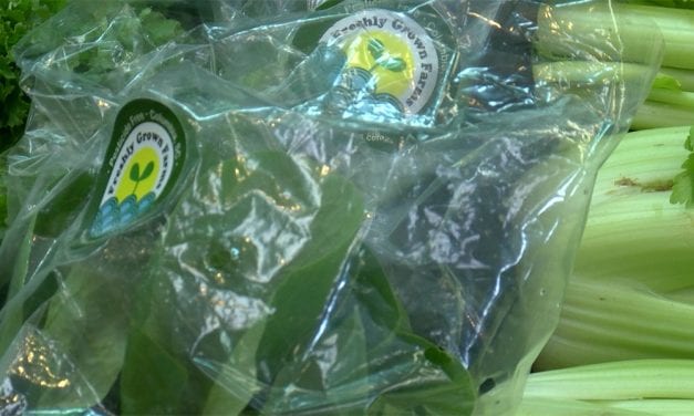 As consumers deal with tainted lettuce, one store urges buying local