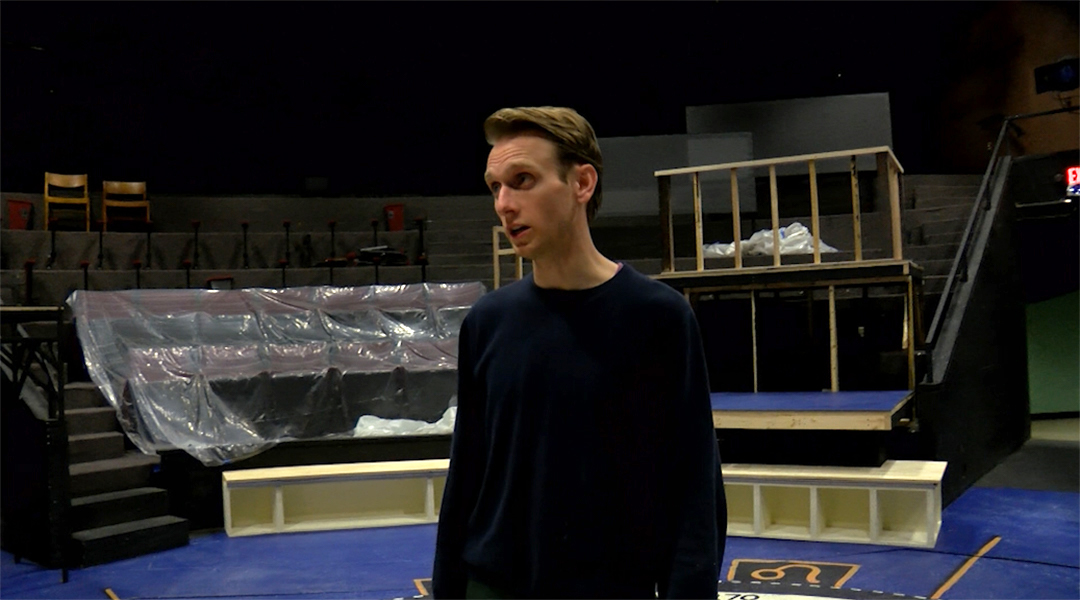 “Curious Incident” actor looks at the world in a whole new way