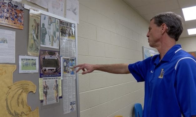 Legendary Lexington coach says goodbye to high school basketball