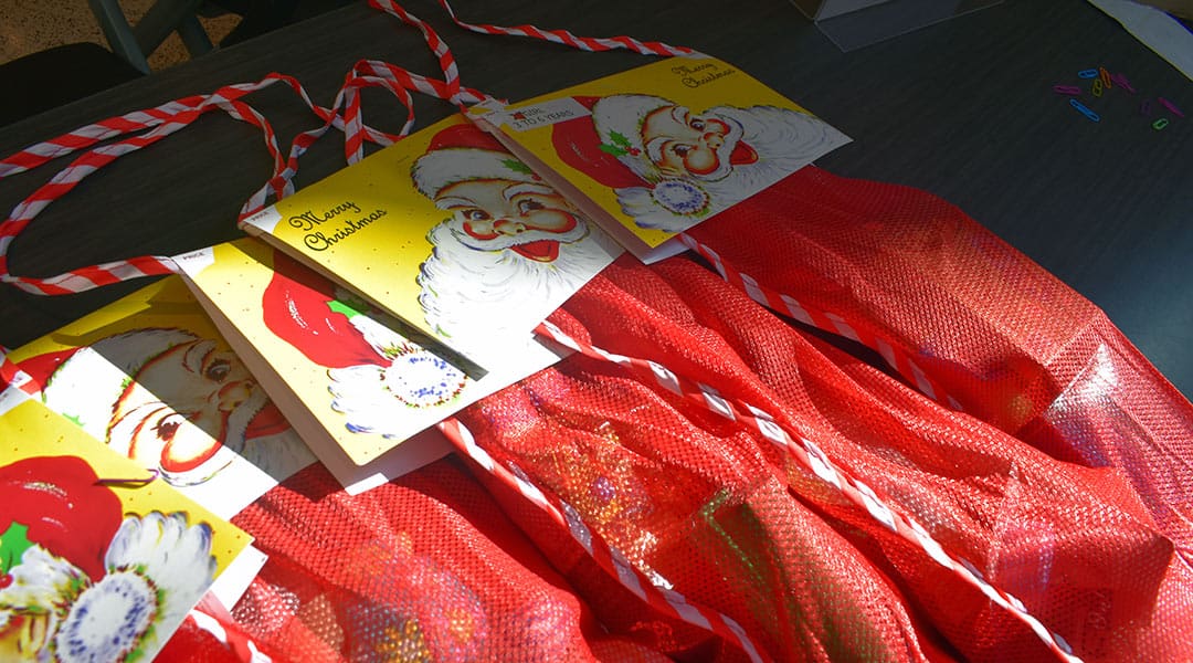 UofSC students stuff cheer into holiday stockings