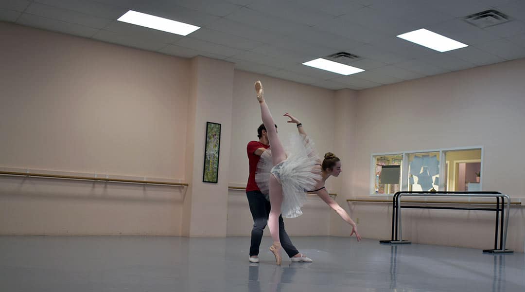 ‘Ballet’s Golden Boy’ headlines Columbia Ballet School’s ‘Nutcracker’