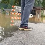 Remaining Riverland Park residents watch rising Congaree