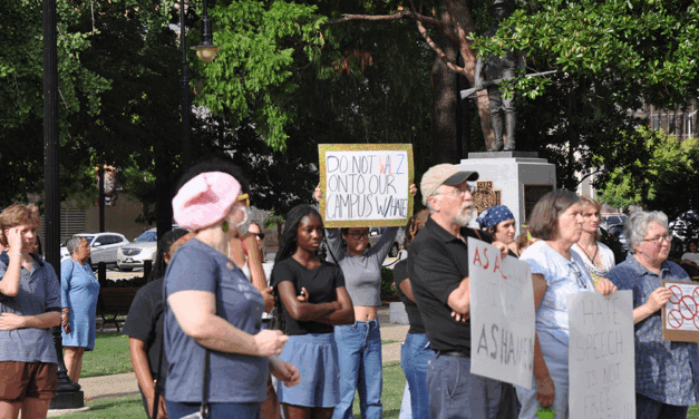 Columbia residents gather for ‘Hate is not Welcomed’ rally at Statehouse