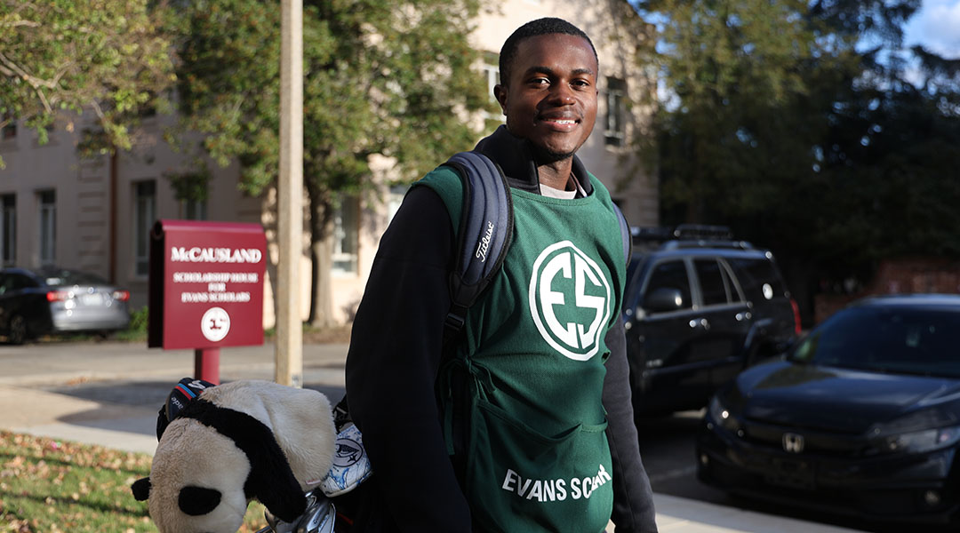 Teeing up success: Top golf caddies to receive USC scholarships