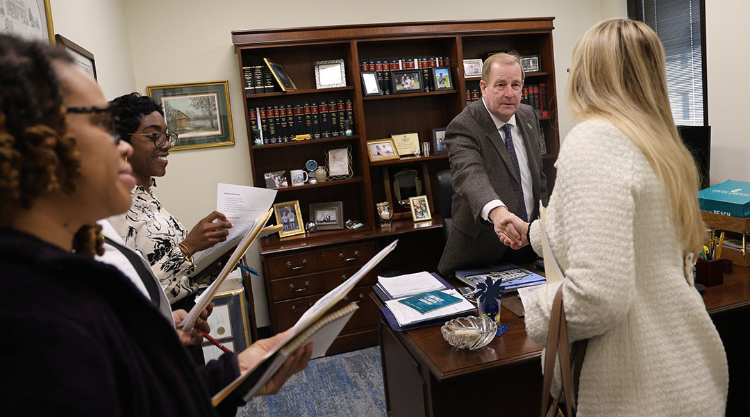 Advocates press lawmakers for reproductive healthcare rights