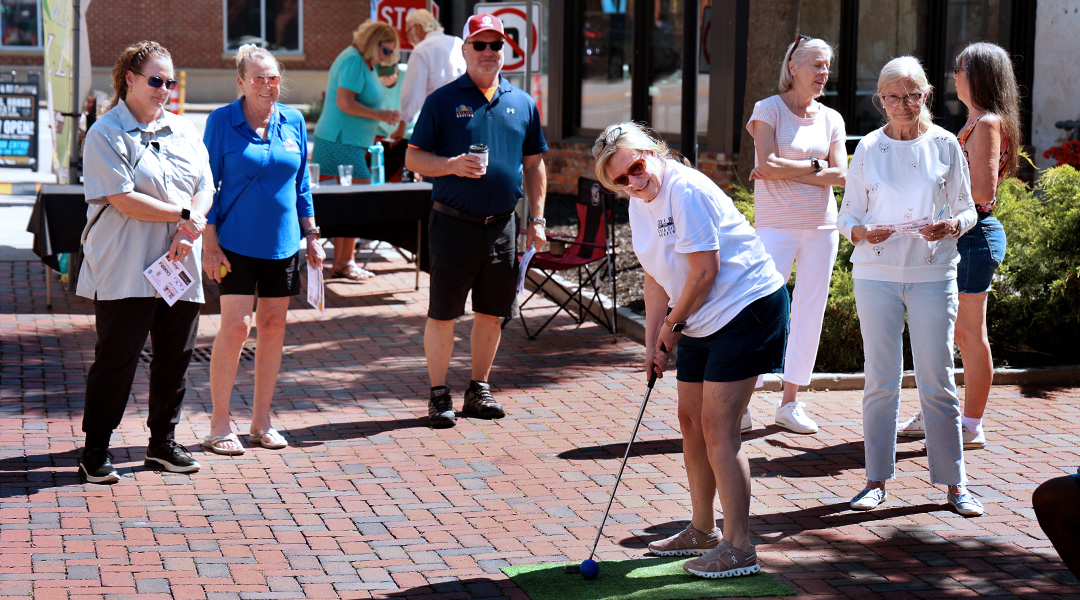 Alley Golf brings neighbors, visitors together for Vista art projects