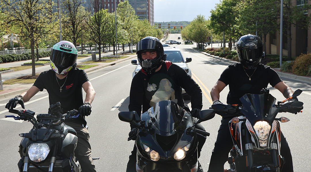 2 wheels. 1 wheel. Transportation is changing in Columbia