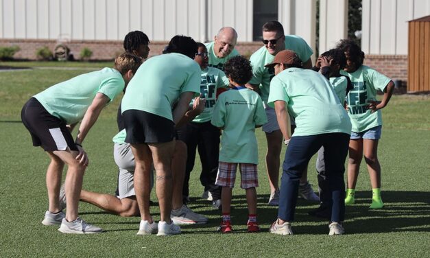 Former USC quarterback now focused on mentoring children for the future