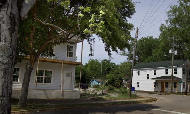 Neighbors, students, change: Longtime residents reflect on shifting communities near USC